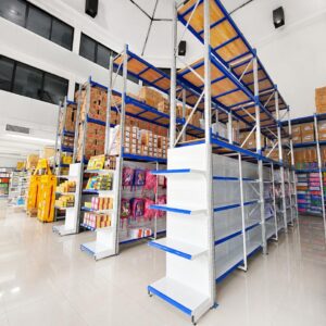 Estanteria integrada con góndolas
